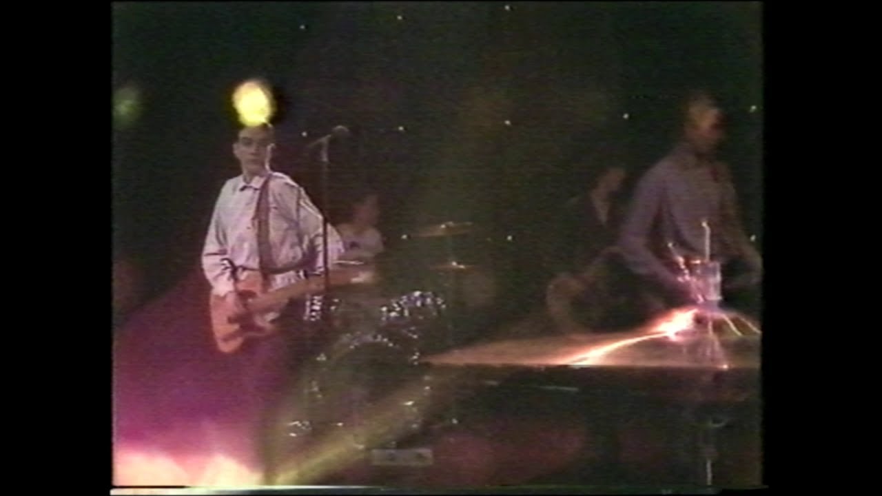 The Au Pairs - Headache For Michelle, Generation 80, Belgian TV 1982 (Lip Sync)