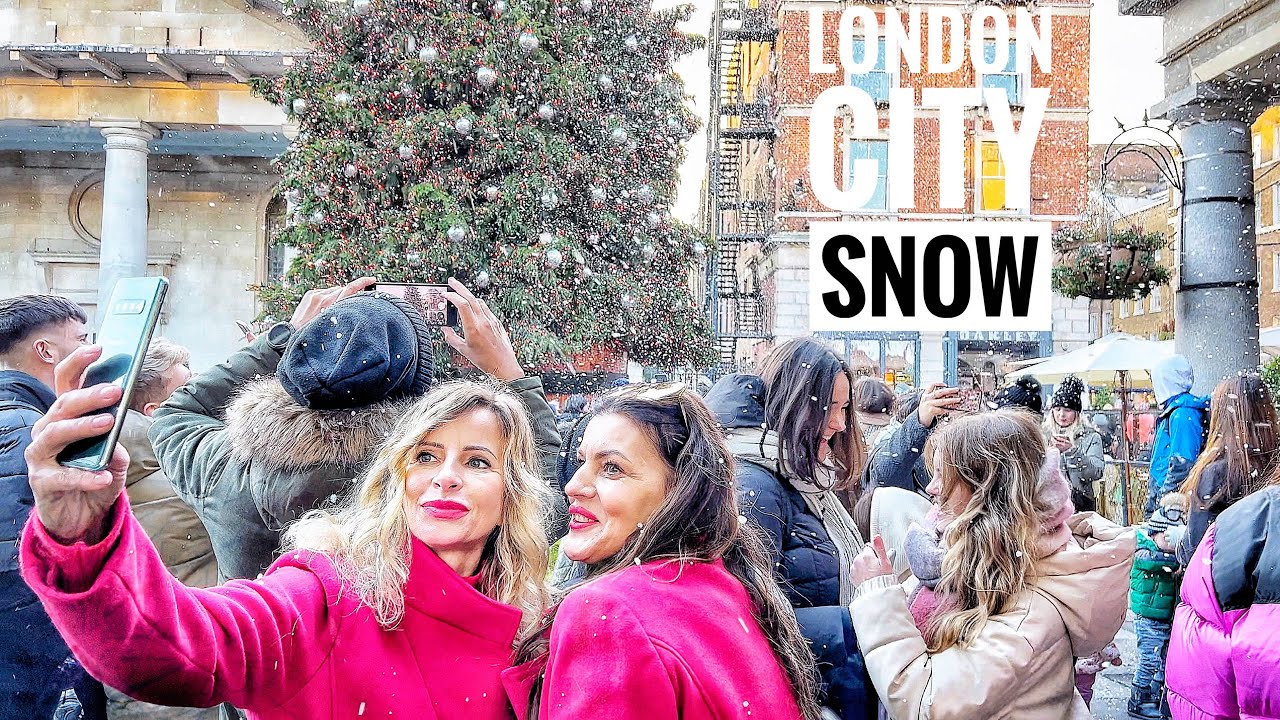 London Christmas Walk, Snow in London | Best Christmas Markets and Lights Tour in Central London