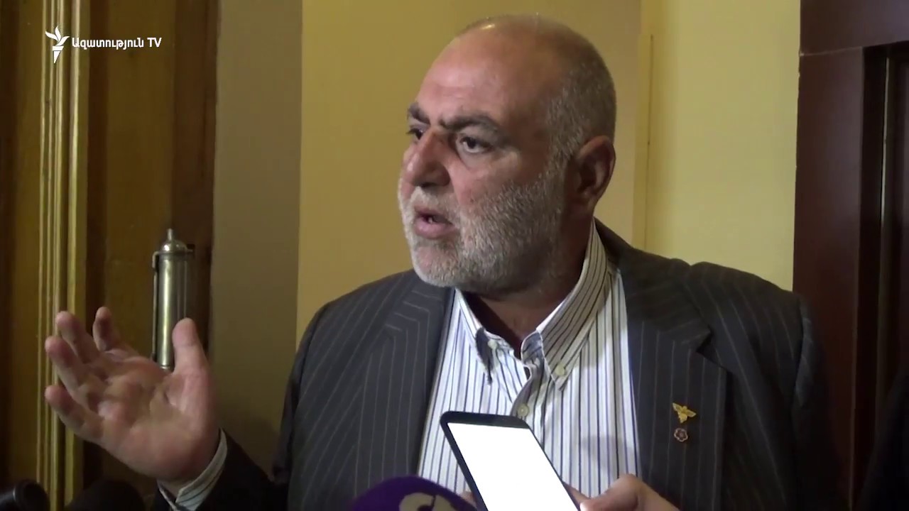 «Էդ շքեղ մեքենան Մոսկվայի Ալիկն է նվիրել». Սեյրան Սարոյանը գեներալ Հայկազ Բաղմանյանի մասին