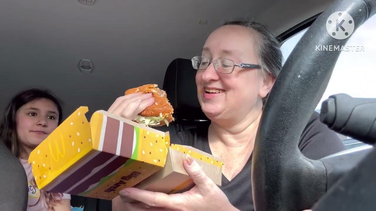 Let’s eat a McDonalds Big Arch Burger 