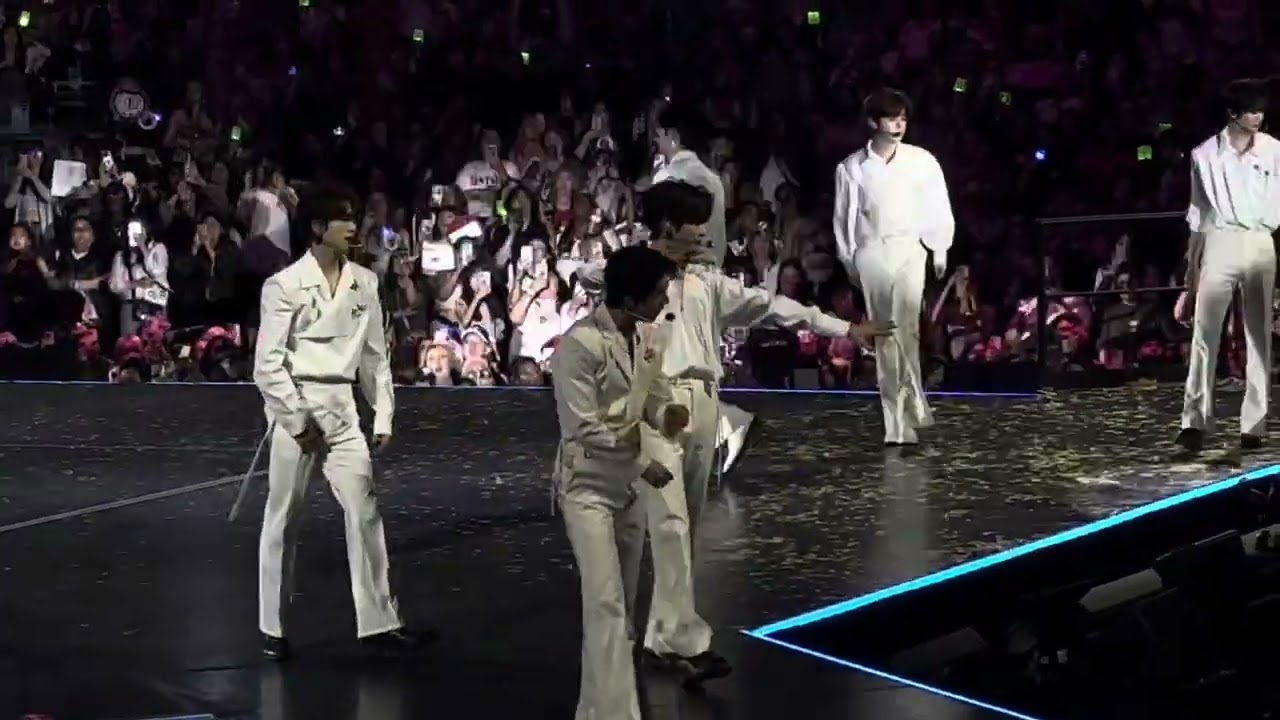 ZEROBASEONE - Blue, Good So Bad, Doctor Doctor, Feel the Pop Kcon LA 01/08/2025