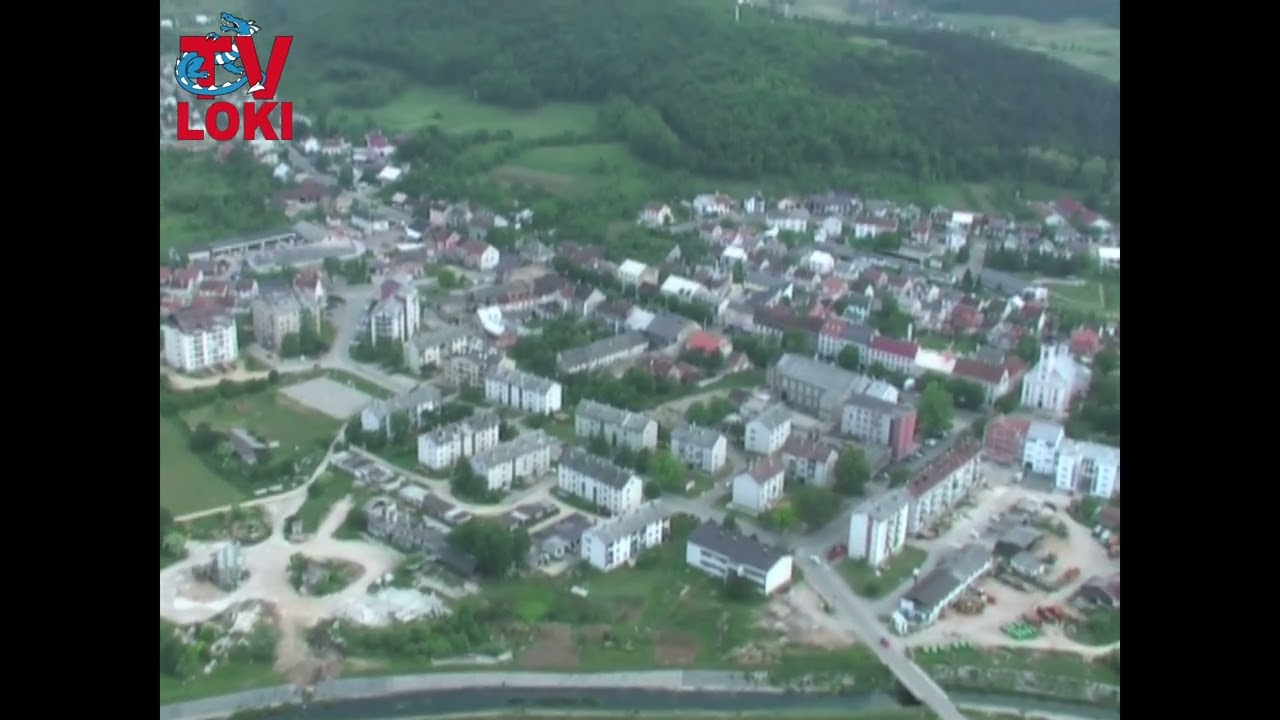 Центр города Отучац, вид с самолета, 2007 год.