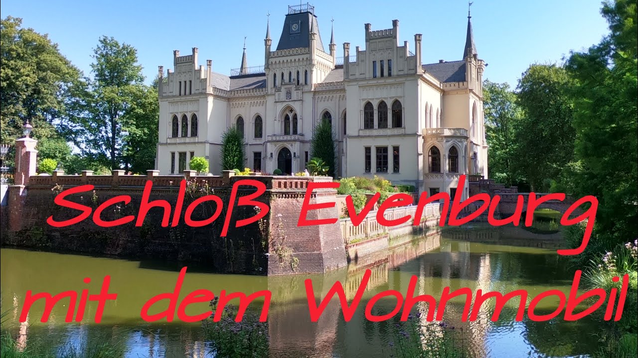 Schlo&szlig; Evenburg mit dem Wohnmobil