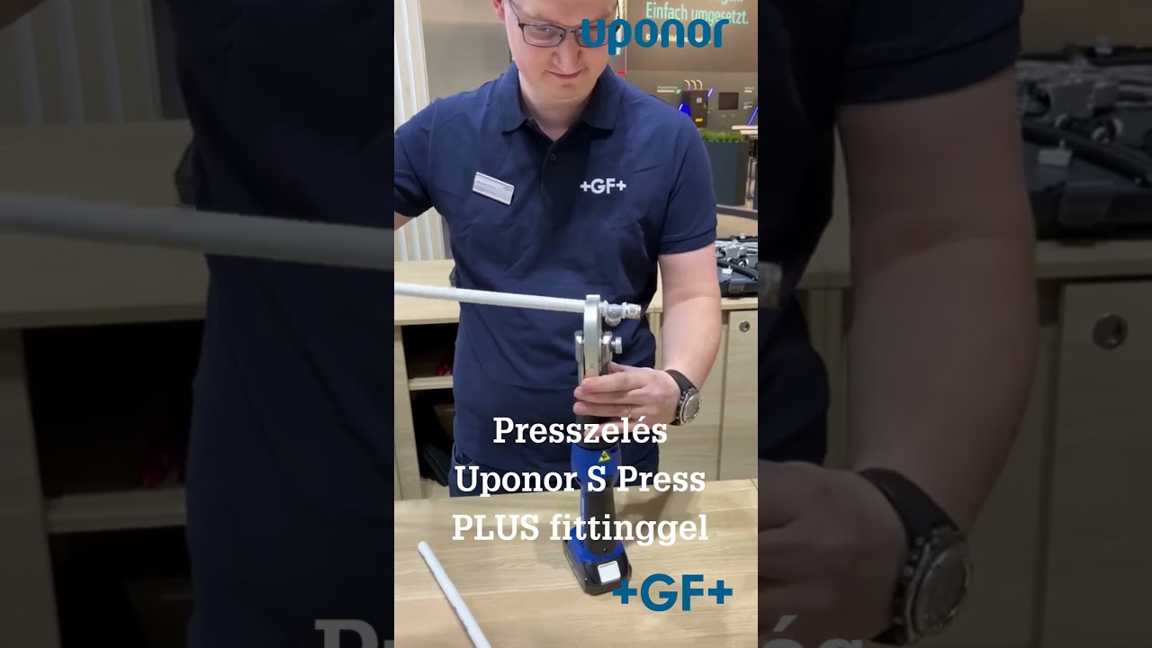 Presszel&eacute;s Uponor S Press PLUS fittinggel