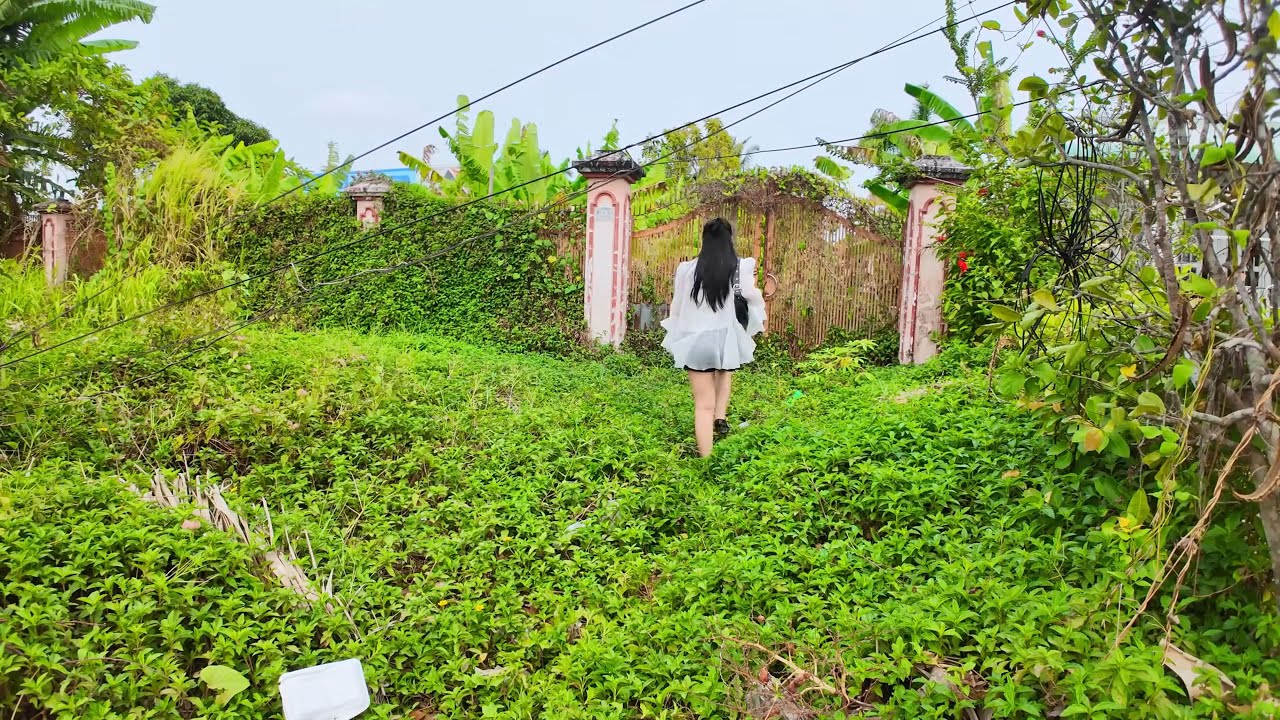 I Went Back to My Family's Abandoned Home After 10 Years and Here's What I Found