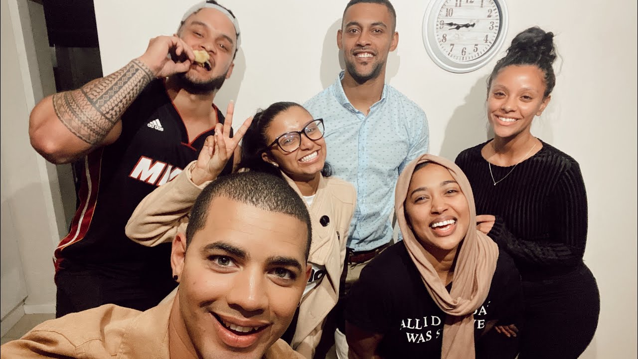 TONIGHT I HOSTED SOME GOOD FRIENDS FOR BOEKA TIME !
