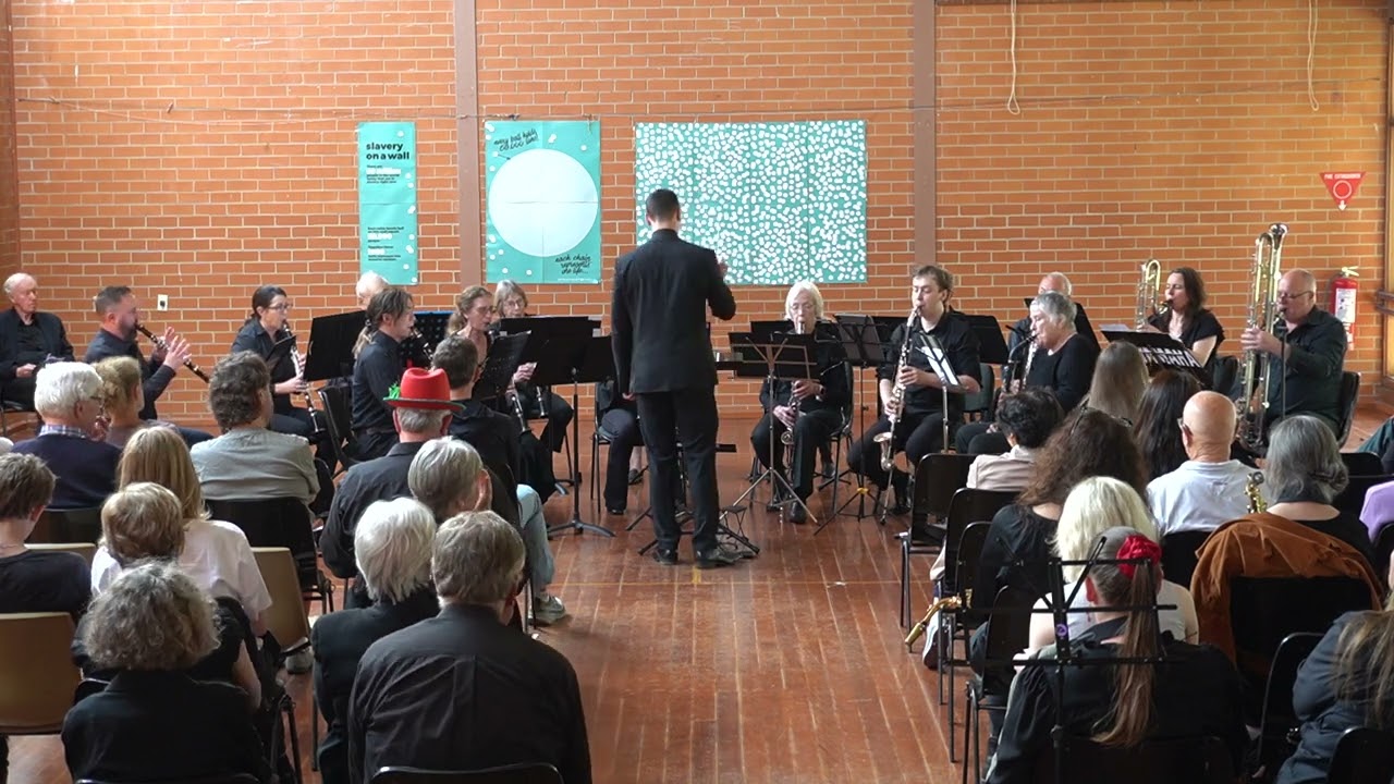 Clarinet Ensemble - 3 Blues Pieces mvt 3 De Stille - Arie van Hoek