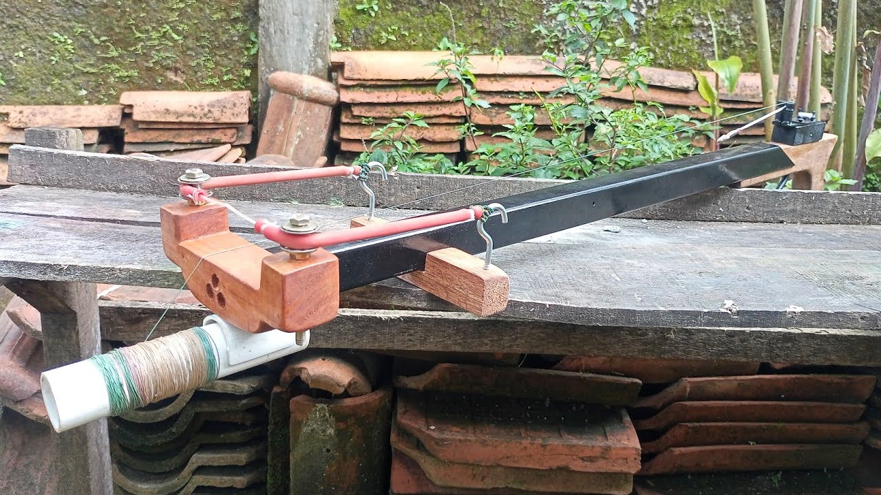 slingshot fish gun using roller / catapult fishing / homemade