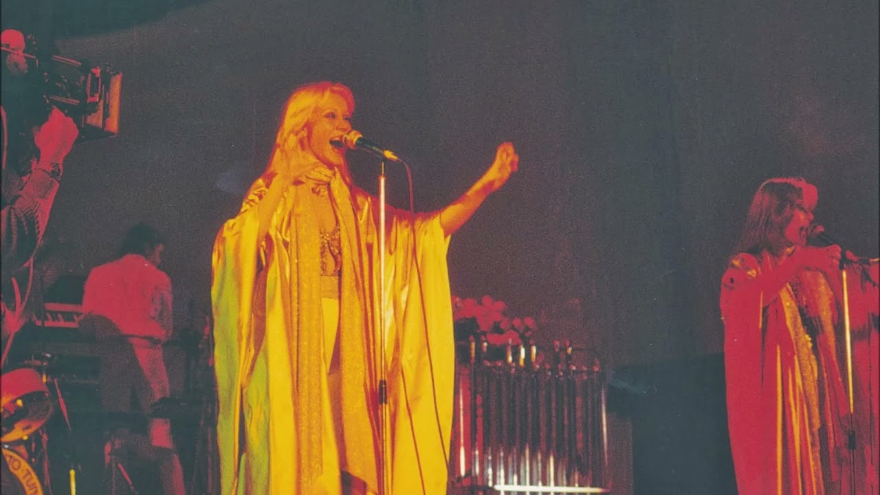 ABBA - Tiger (Live at the Congress Centrum Hamburg in Germany, February 8th, 1977)