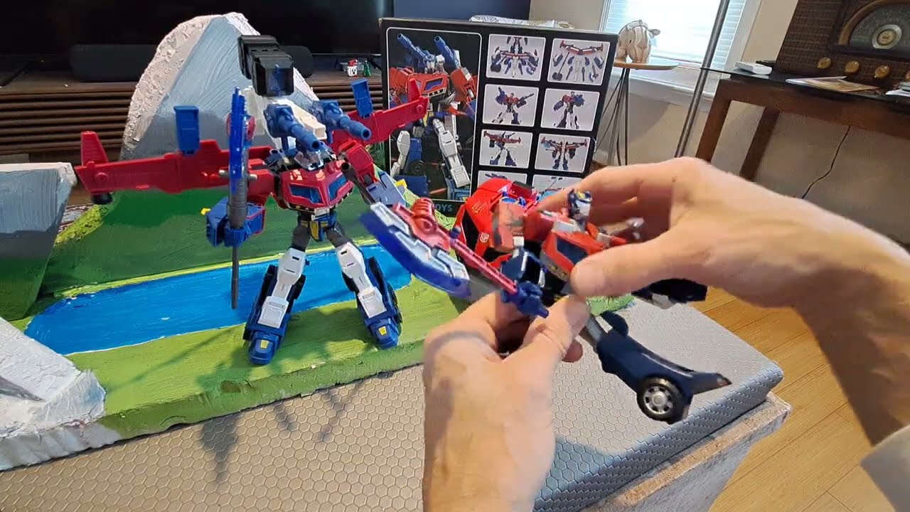 Toy Talk & Stuff 673: The Best Optimus Prime Animated Series is a knockoff!