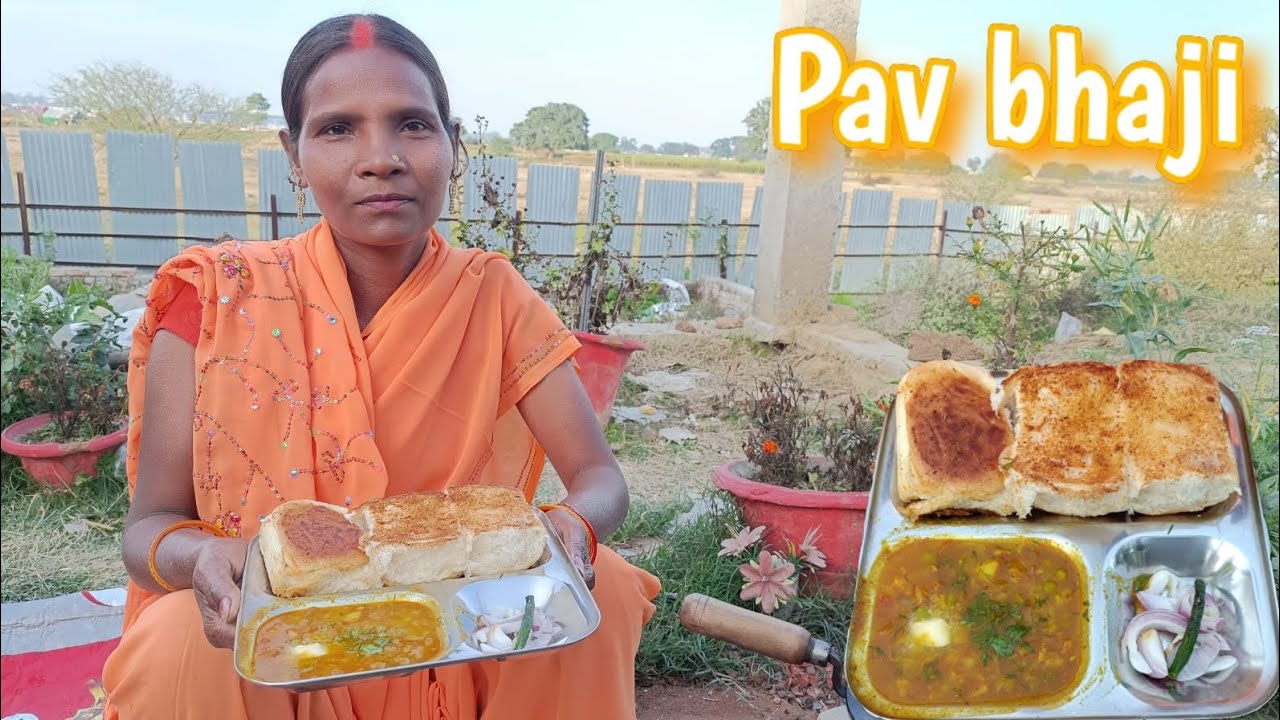 Chulhe per pav bhaji kaise banaye | चूल्हे पर पाव भाजी कैसे बनाए | Cooking video....