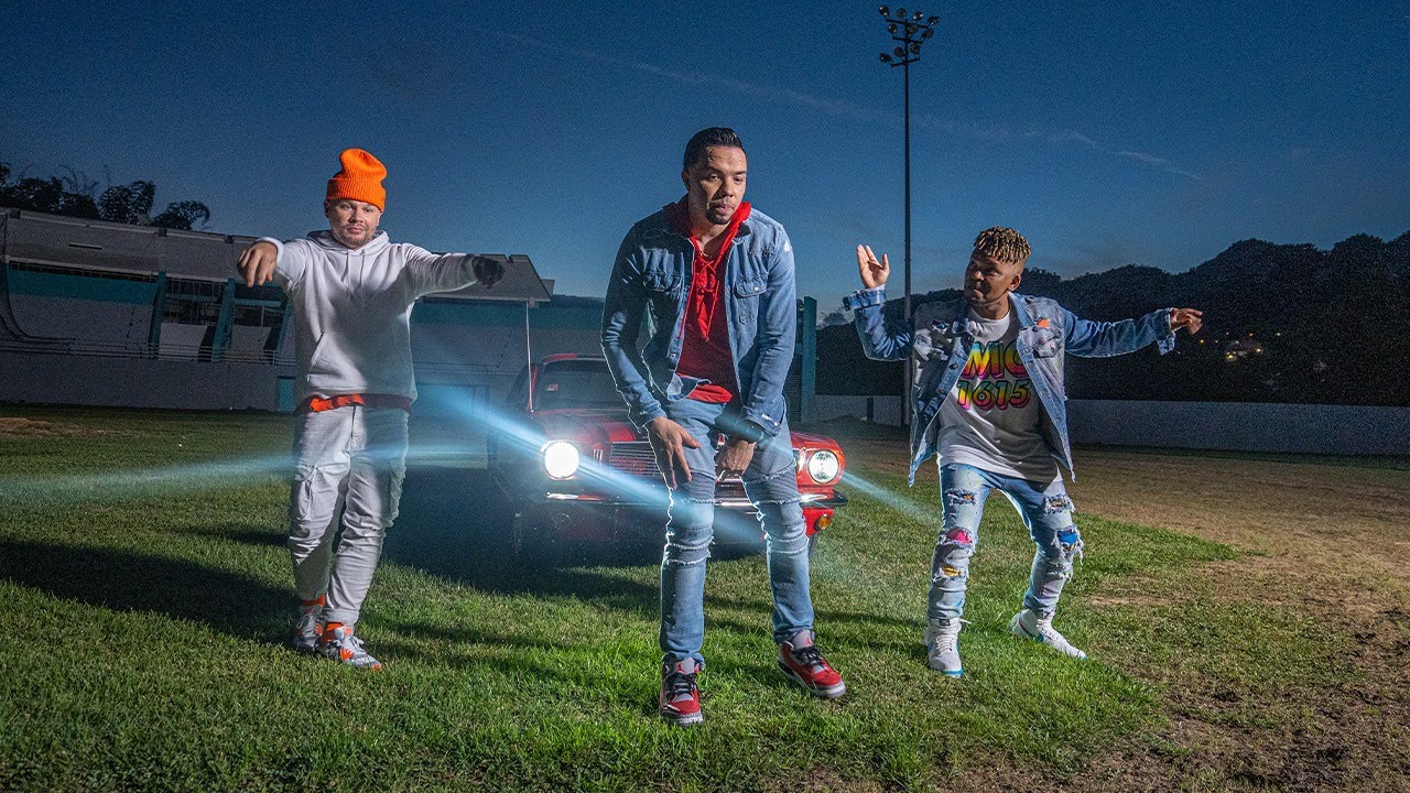 Acá Entre Nos - Alex Zurdo x Funky x Redimi2 (Video Oficial) #UNO