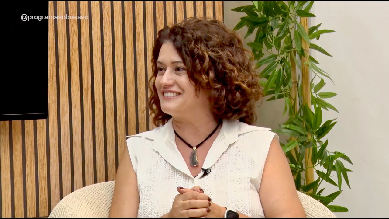 Sobre Isso | Vânia Finatti, professora e diretora do CEC