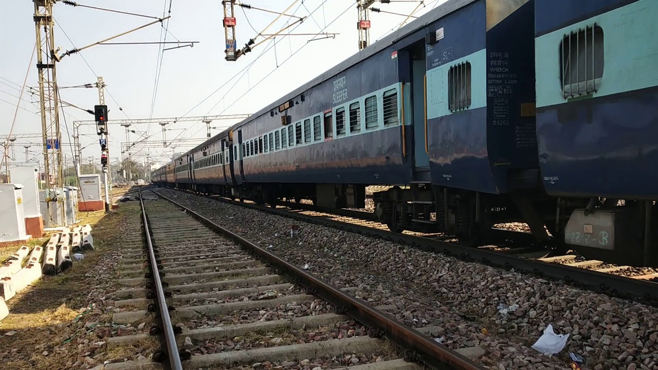 The shridham/shreedham express departing and accelerating from mathura and attainig a nice speed
