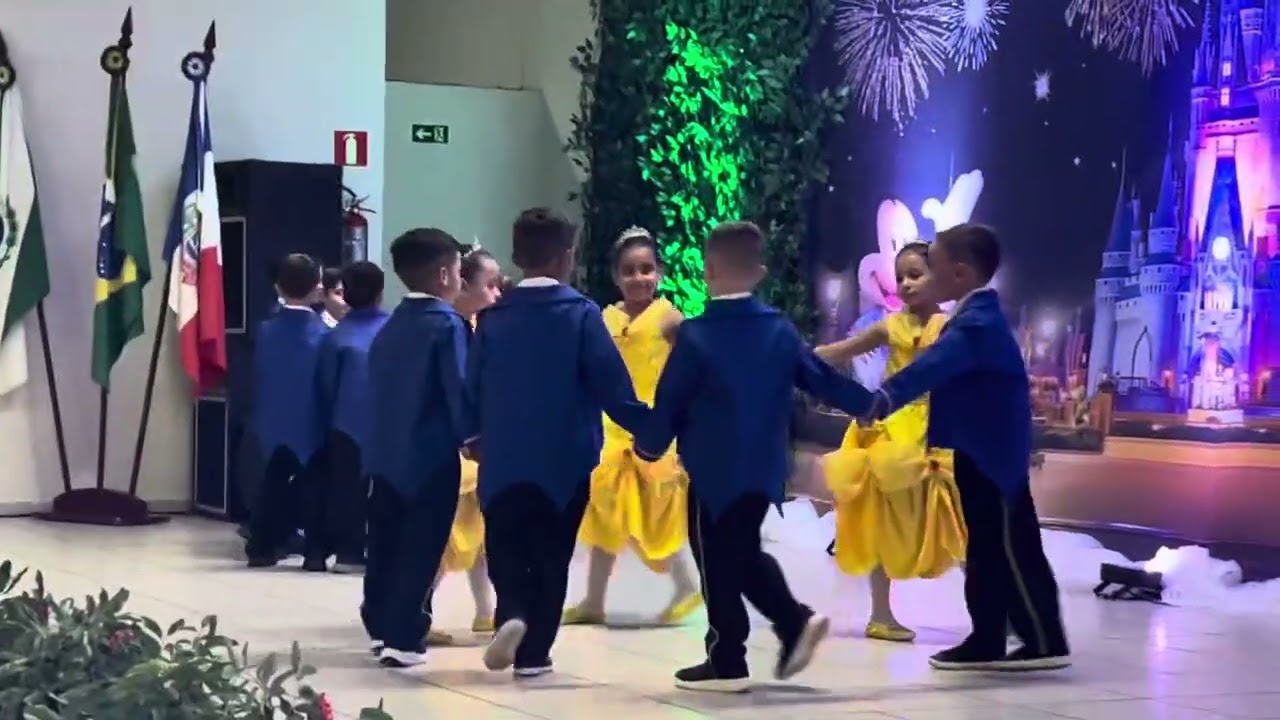 Bela e a fera coreografia infantil