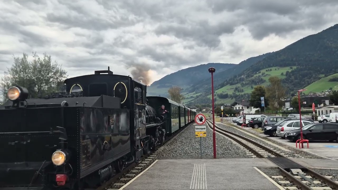 Einfahrt des Sonderzug 901 am 02.10.2025 in Uttendorf-Stubachtal