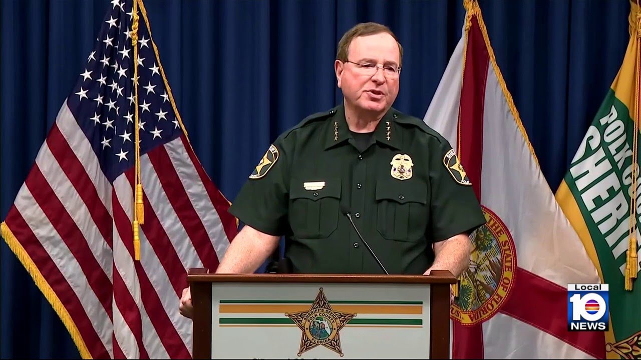 Джадд уточняет свои комментарии по поводу иммиграции.