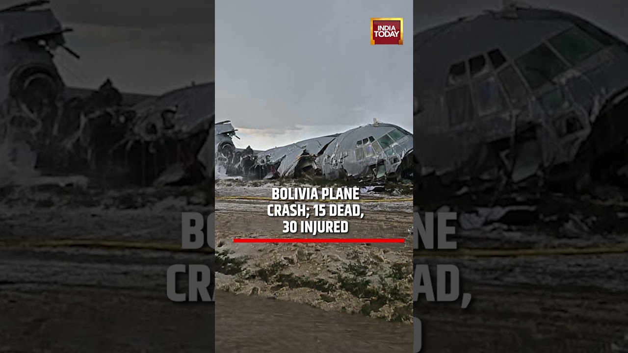 Bolivian military plane carrying banknotes crashes in El Alto, 15 dead | #shorts