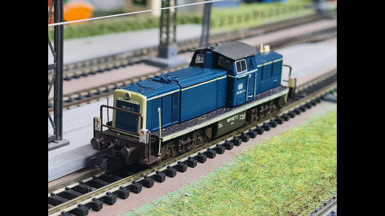 N-Spur Modellbahn Roco BR290 auf meiner Anlage