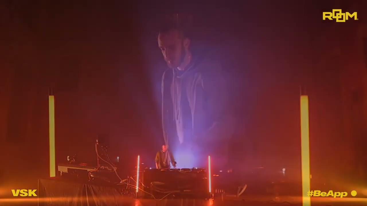 VSK  w/ @roomlabroomtrax