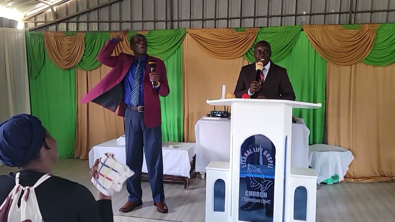 Bishop  asala  puonnjo  kuom  nyasaye  Manyalo  Timo  gimoro  mokwamo