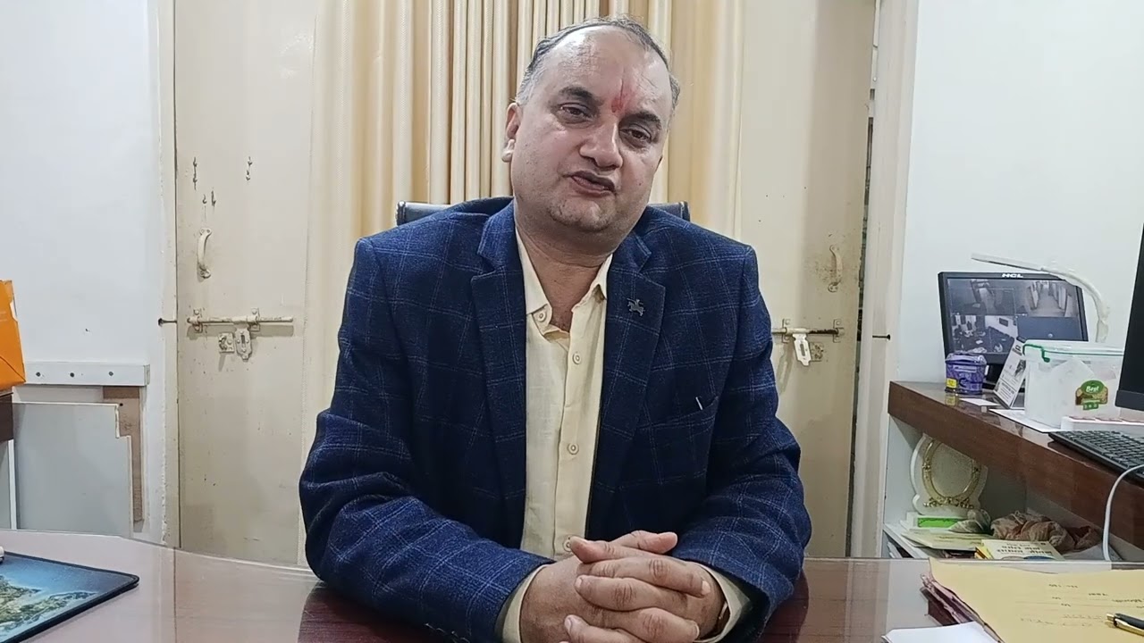 बोर्ड परीक्षा को लेकर जिला विद्यालय निरीक्षक अयोध्या डॉ पवन कुमार तिवारी से खास बातचीत