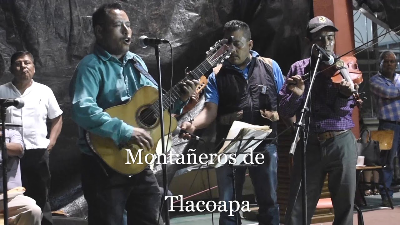 Monta&ntilde;eros de Tlacoapa