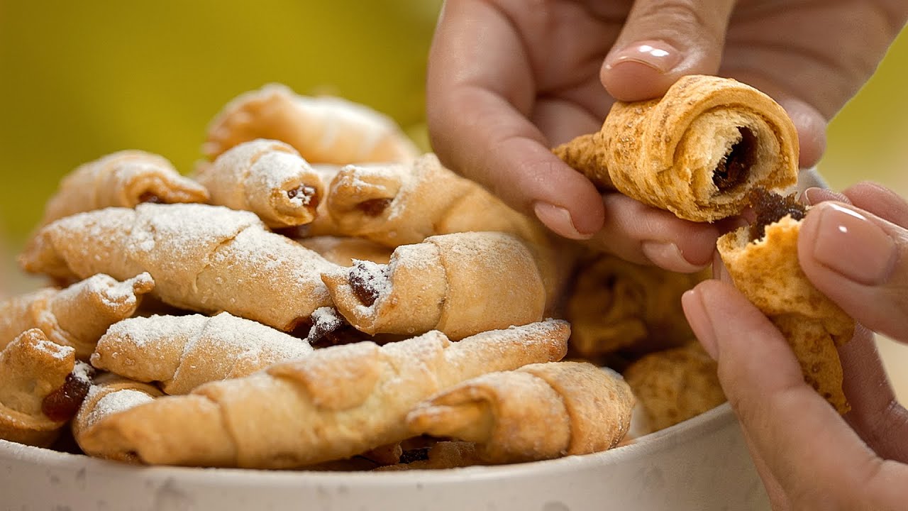 Любимые РОГАЛИКИ🥐 с повидлом😀 НЕВОЗМОЖНО ОТОРВАТЬСЯ 😋 Очень легко👌 Готовим вместе с Лизой Глинской😉