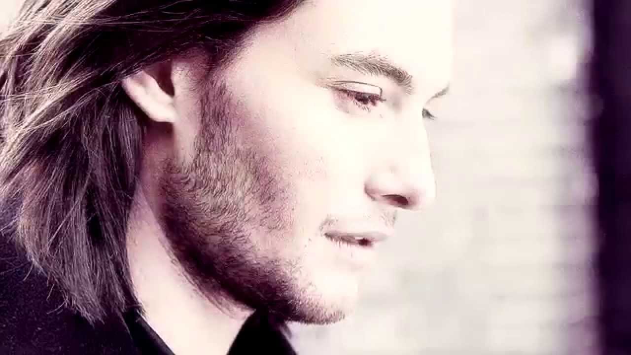 Ben Barnes/ give me love