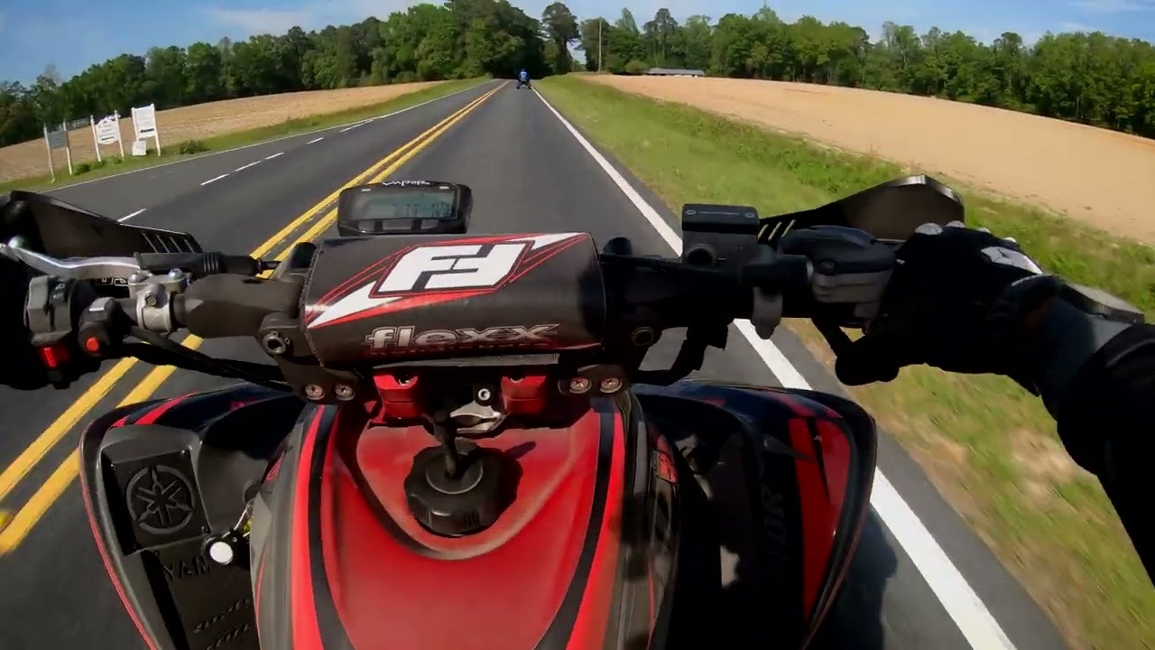 Chasing Raptor 700s Through some trails