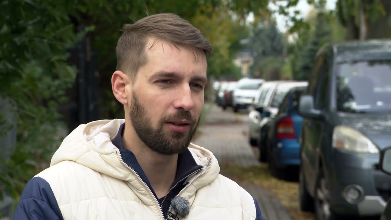„Parkingowy szeryf” edukuje kierowców. „Ludzie mają odwagę zwracać uwagę innym” (UWAGA! TVN)