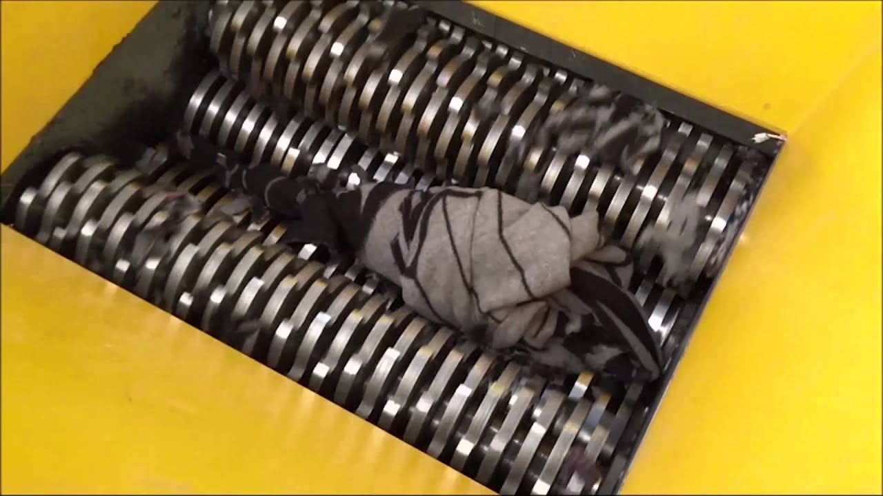 UNTHA RS40 shredder- cashmere/wool/packaging/plastic