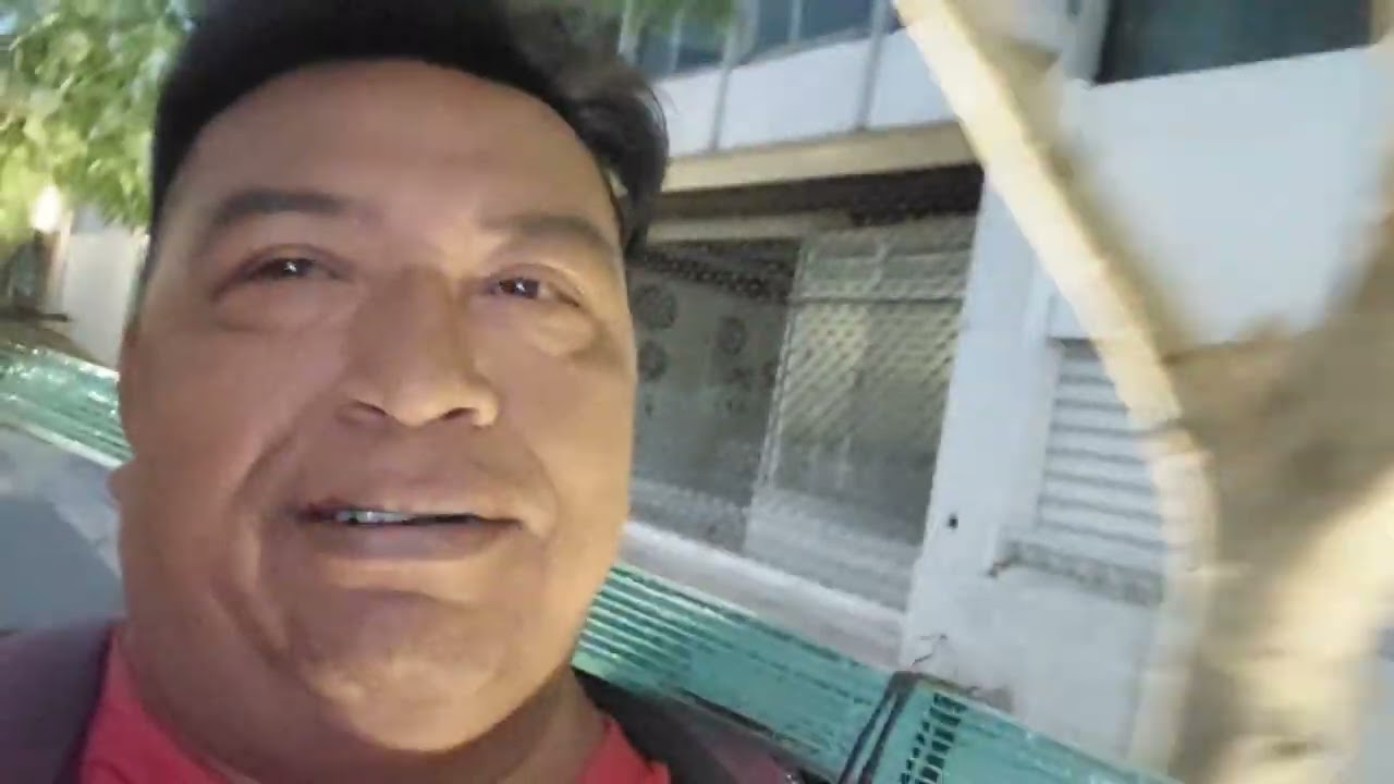 Buenos días miren solo personalidades encontramos por las mañanas vean el video