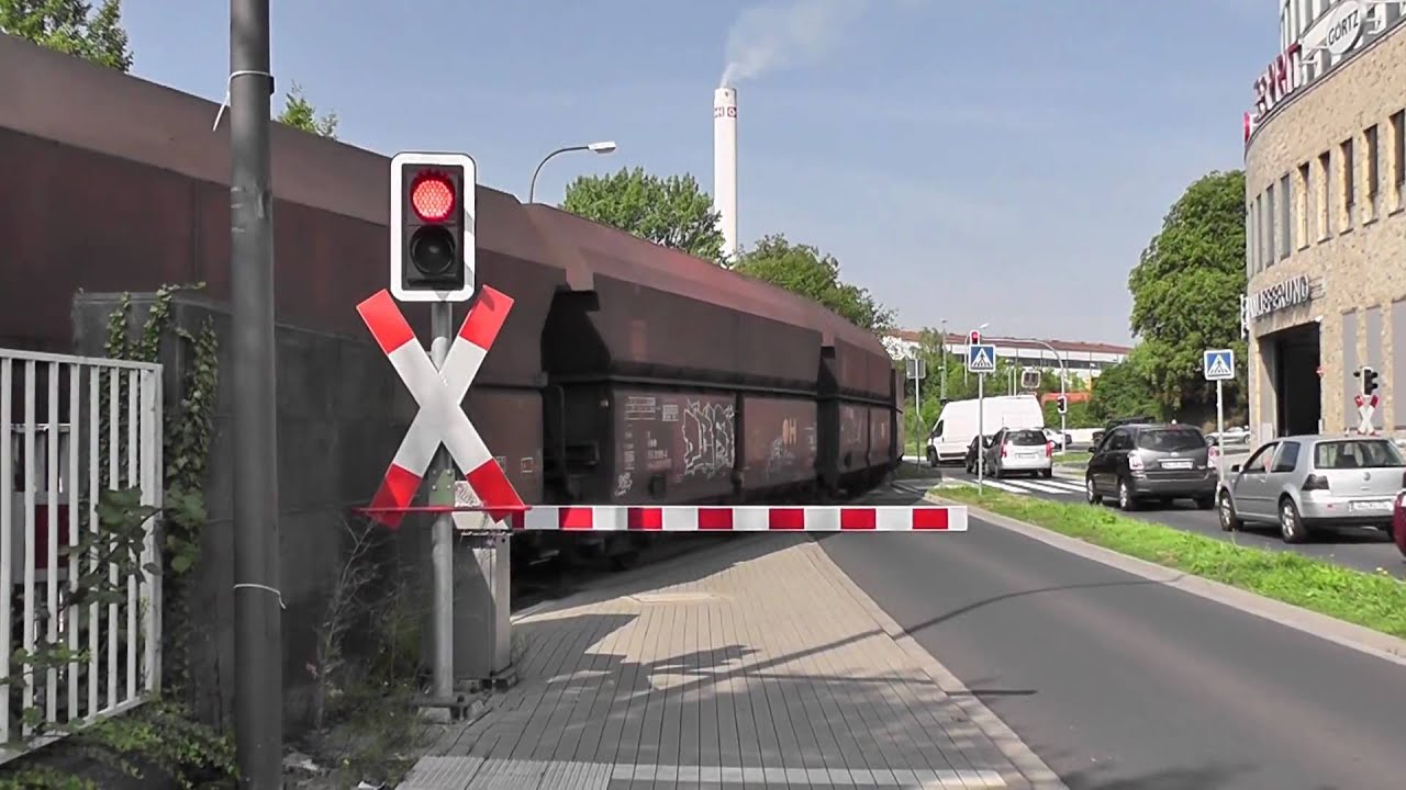 größter Bahnübergang Deutschlands ++ BÜ 