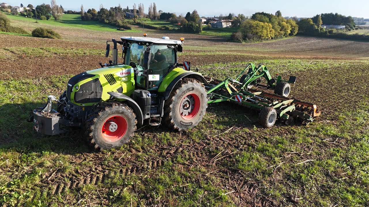 Déchaumage avec notre CLAAS Axion 870 & AMAZONE catros 7003-2TS