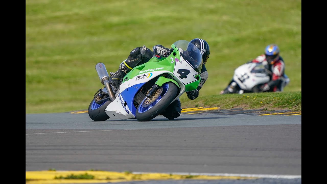 UWTSD Motorsport - Kawasaki ZXR750 Classic Superbike