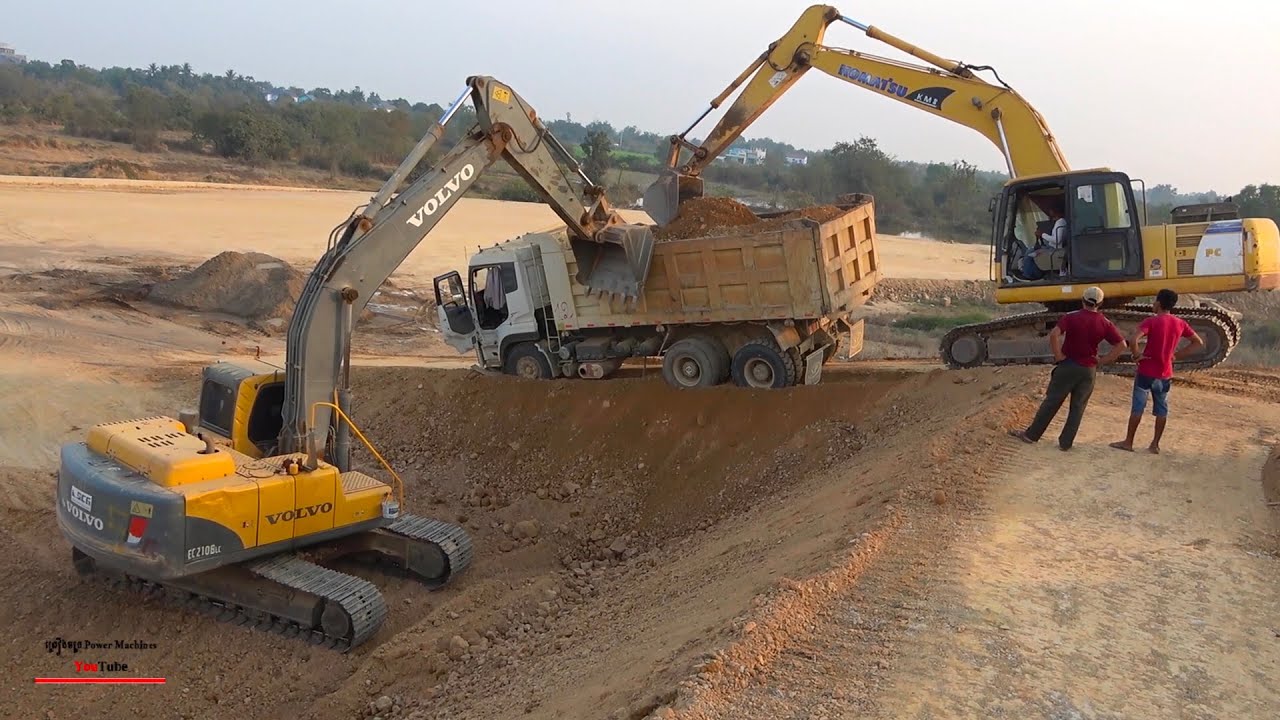 Incredible Safety Top Work Operator Dumper Truck Back Fail Heavy Help Volvo EC210Blc Komatsu PC