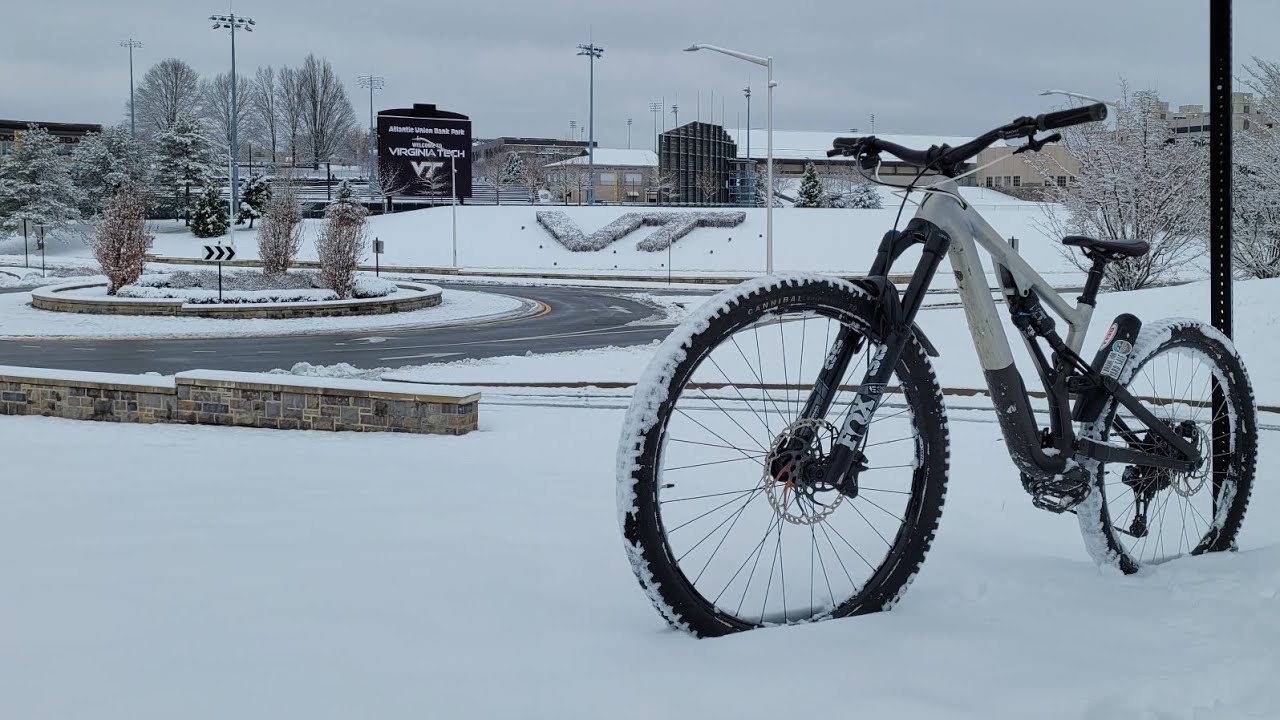 Urban freeride on a snow day! Back at Virginia Tech!