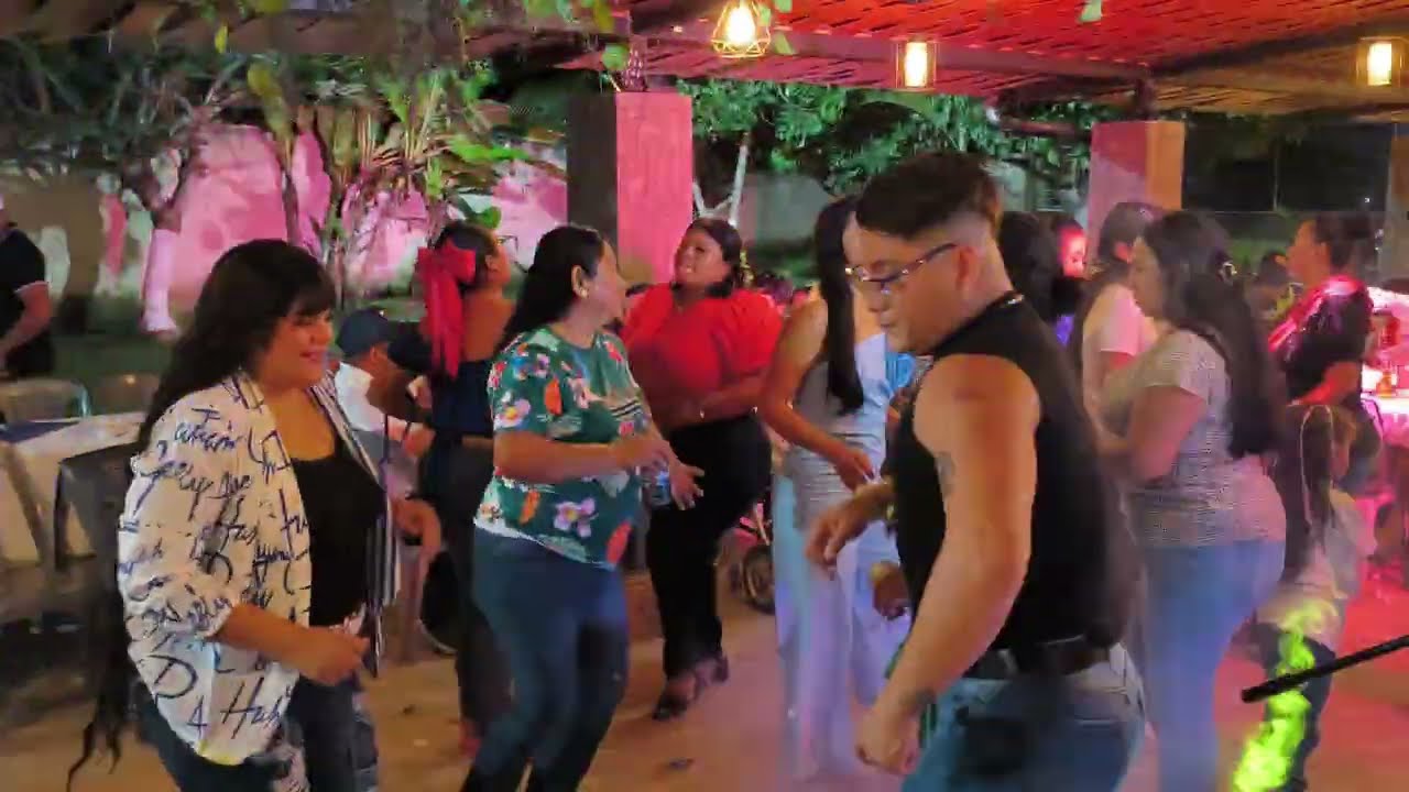 Mix Tropicalisimo para Bailar EL PONCHE CALIENTE _ Mauri y su Sensacion En Vivo REYES Hernandez