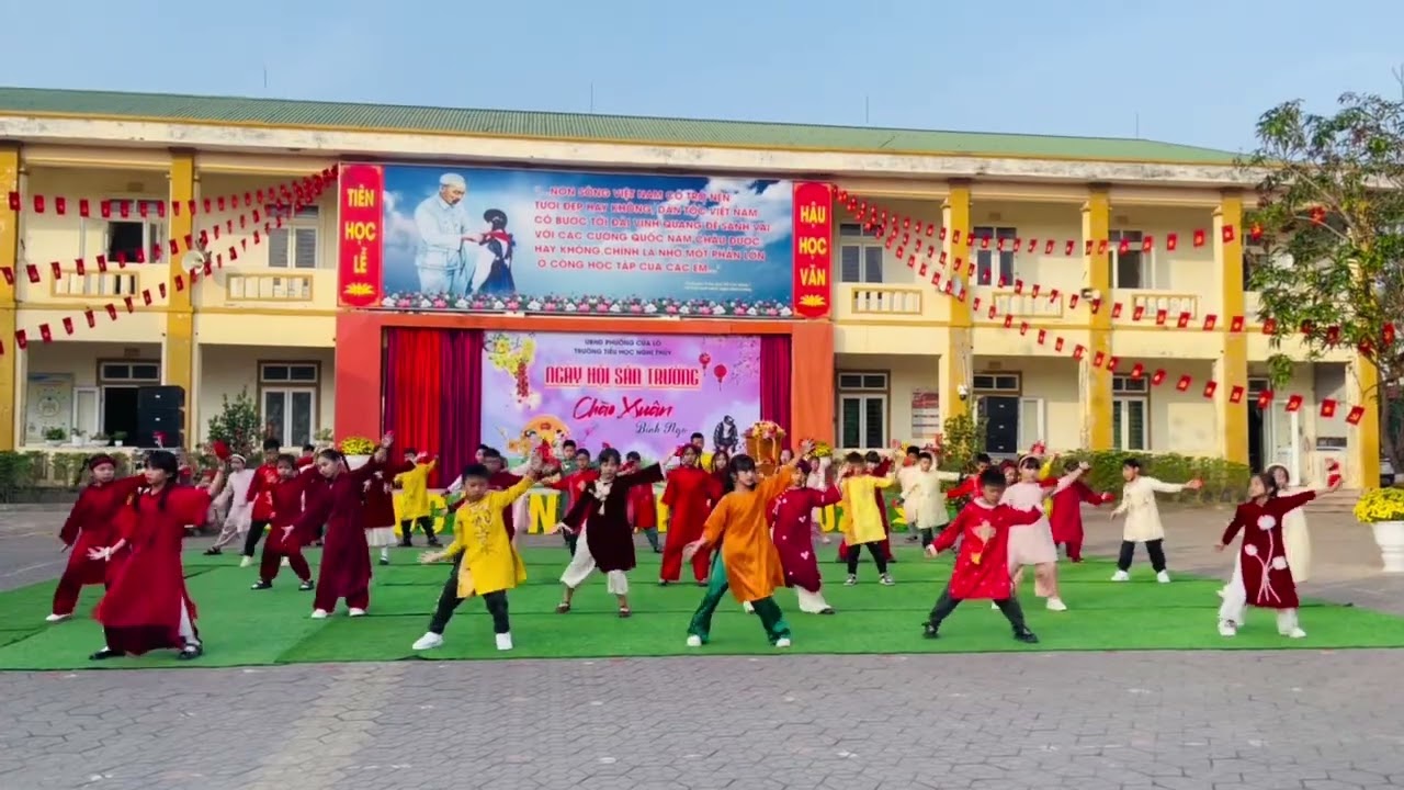 Ngày hội sân trường: Tết đến thật rồi