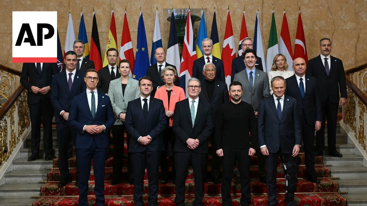 World leaders pose for group photo at Ukraine war summit in London