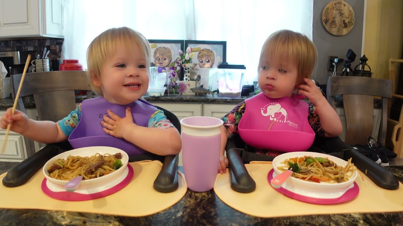 Twins try beef lo mein
