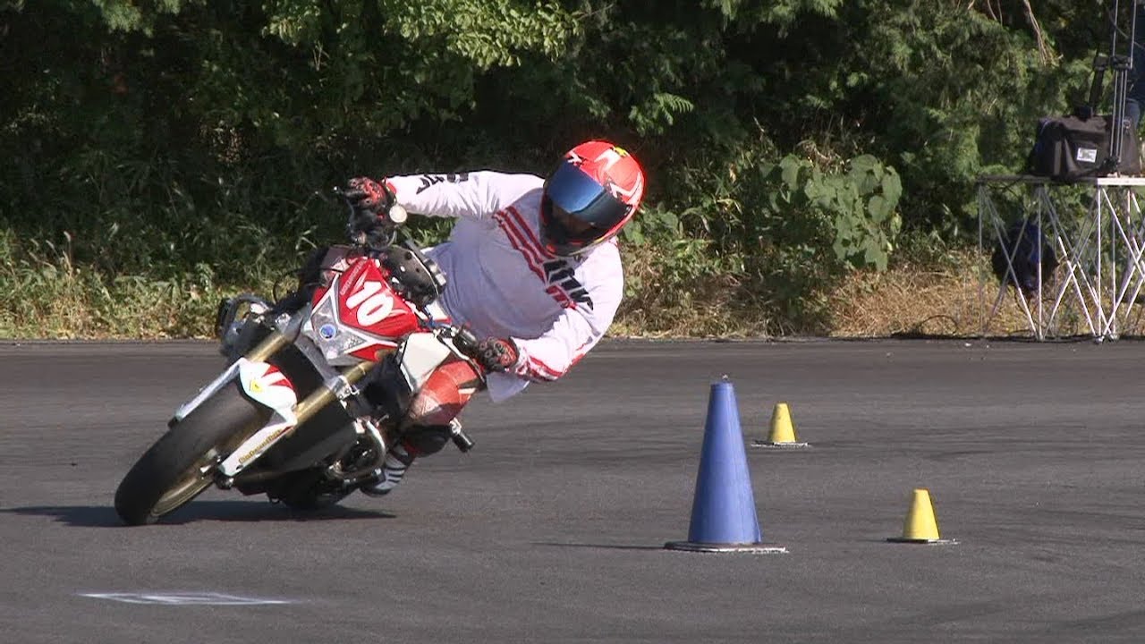 2019 11 4 Dunlop Moto Gymkhana Ohkoshi 選手 GSX-R750 h 1