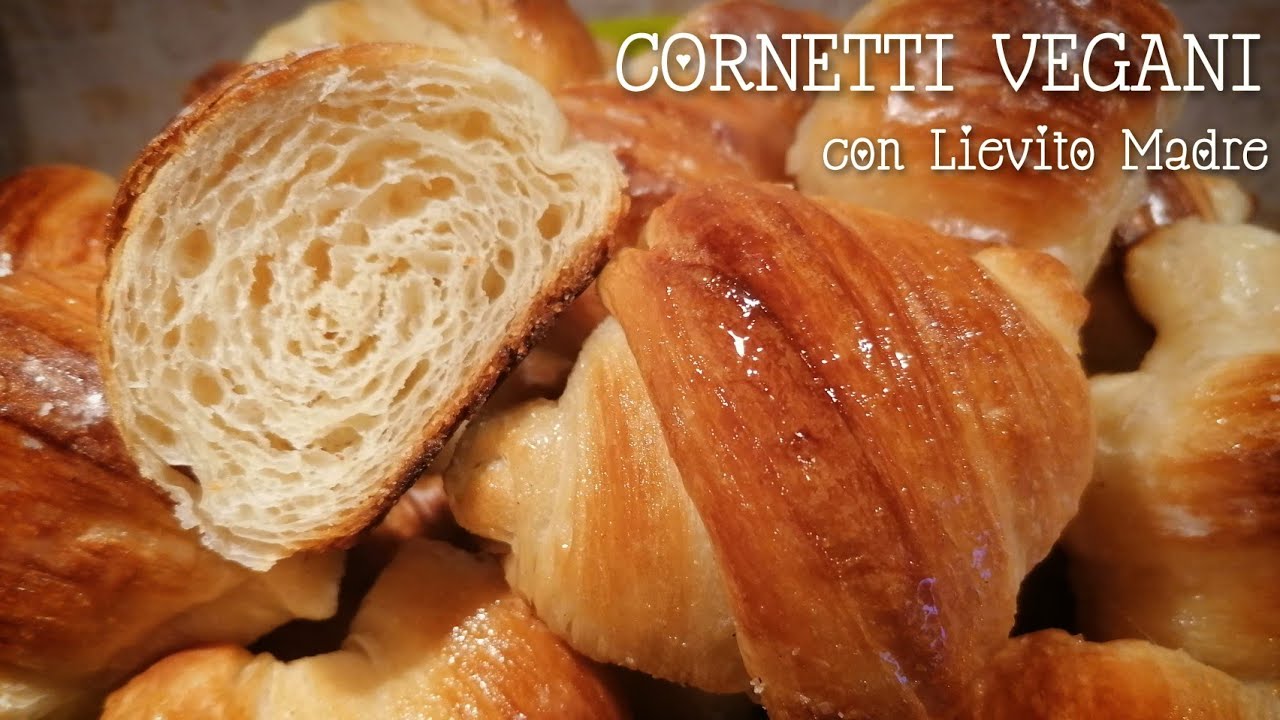 CORNETTI VEGANI SFOGLIATI con lievito madre
