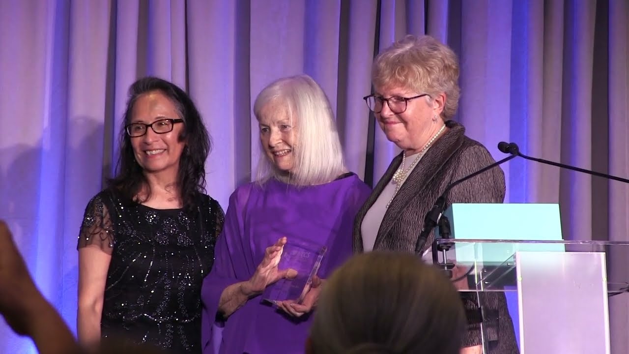 Susie Leigh Receives 2025 Stovall Award for Innovation in Patient-Centered Cancer Care