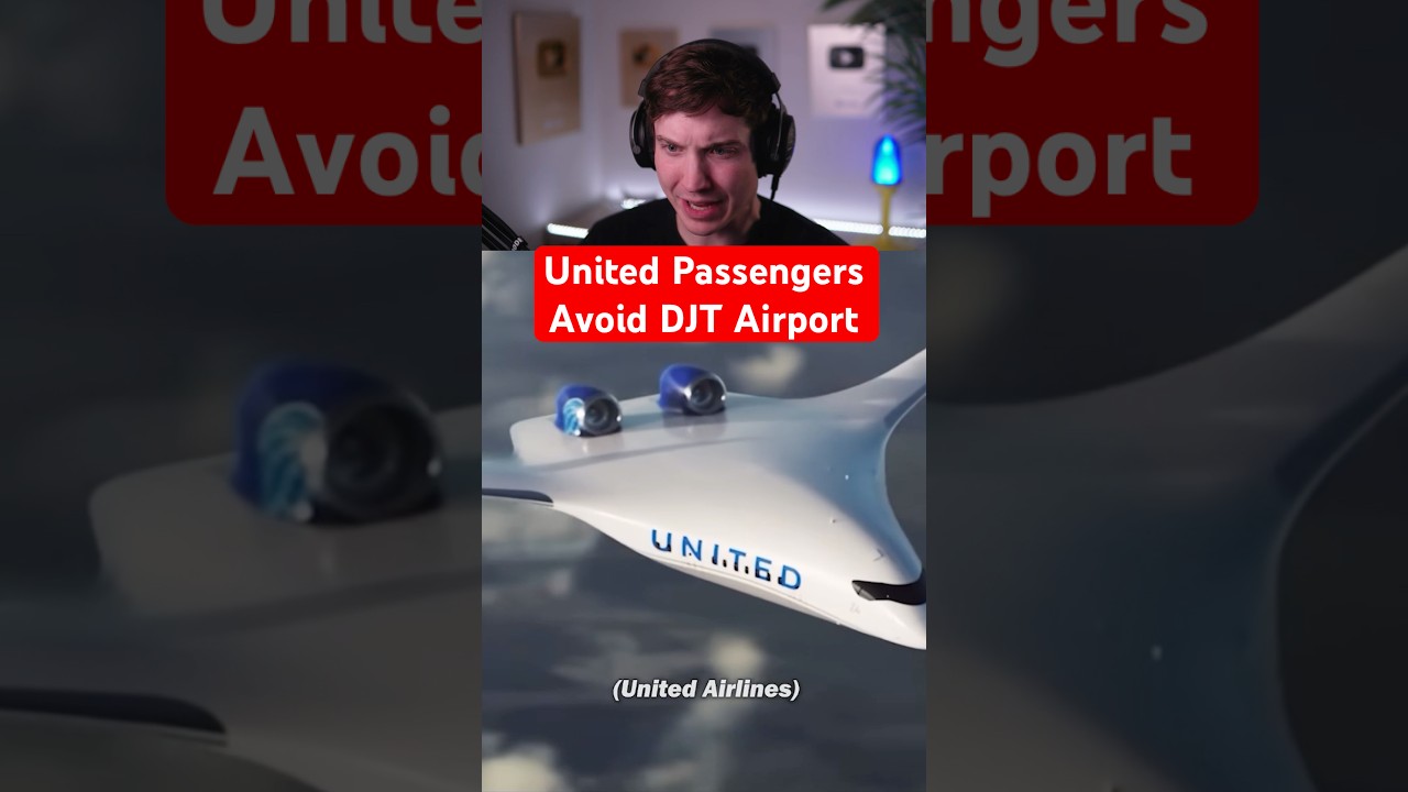 Пассажиры United Airlines избегают аэропорта имени Трампа