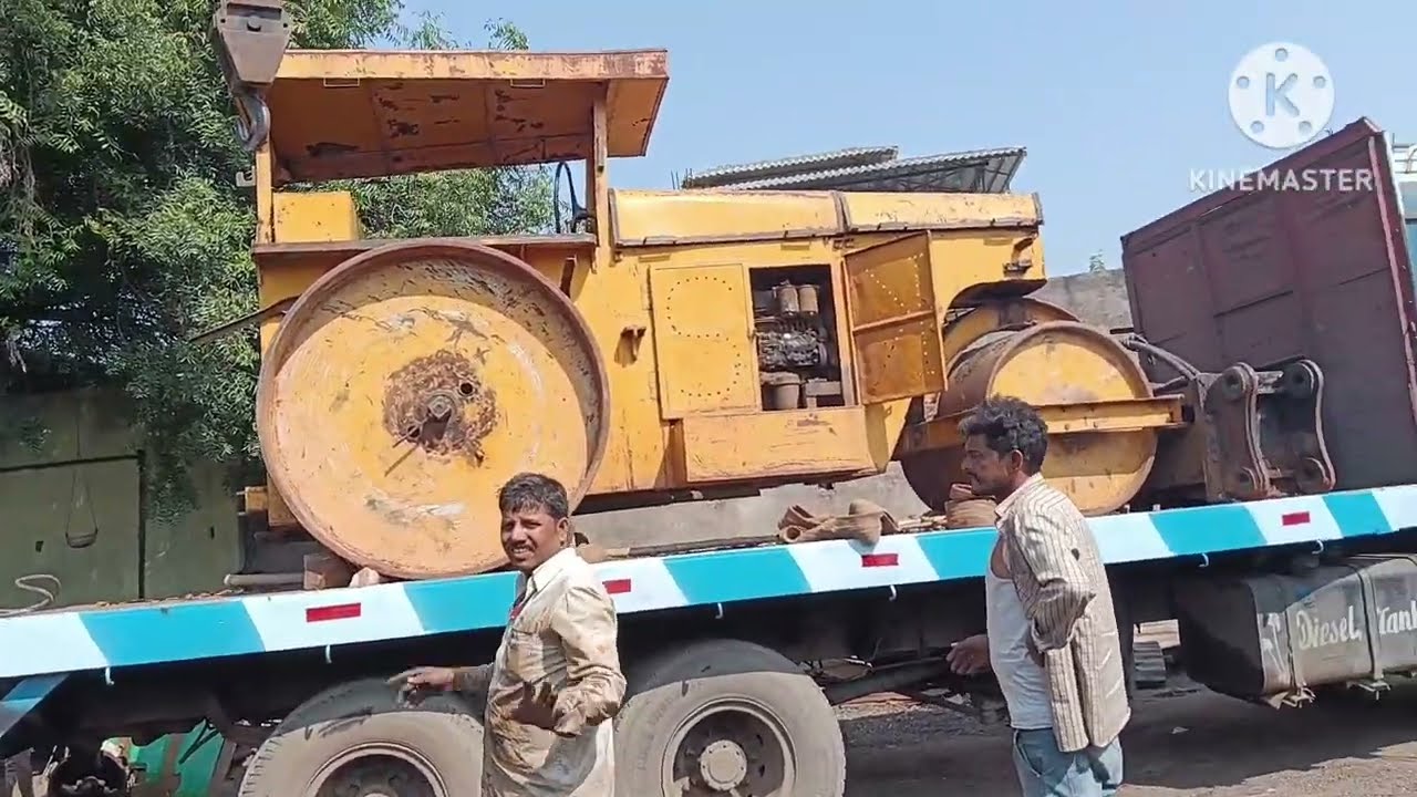 Road rollar unloading by hydra !! Road rollar utarta hua hydra crane jhansi 