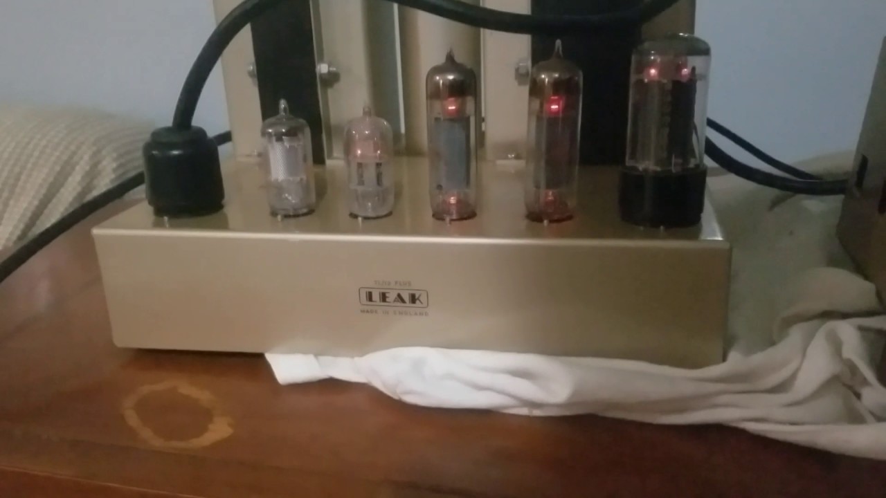 Leak TL/12 plus and verislope iii preamplifier new in box demo