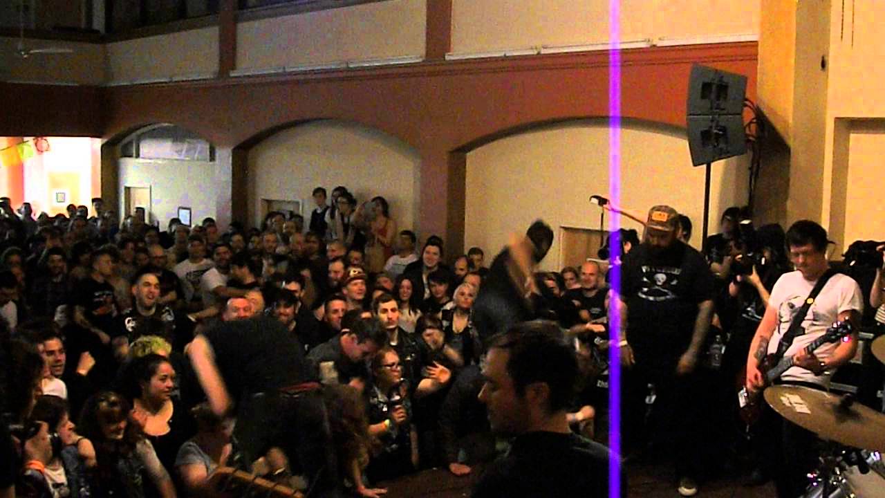 Government Warning - No Moderation (live at Damaged City 2015)
