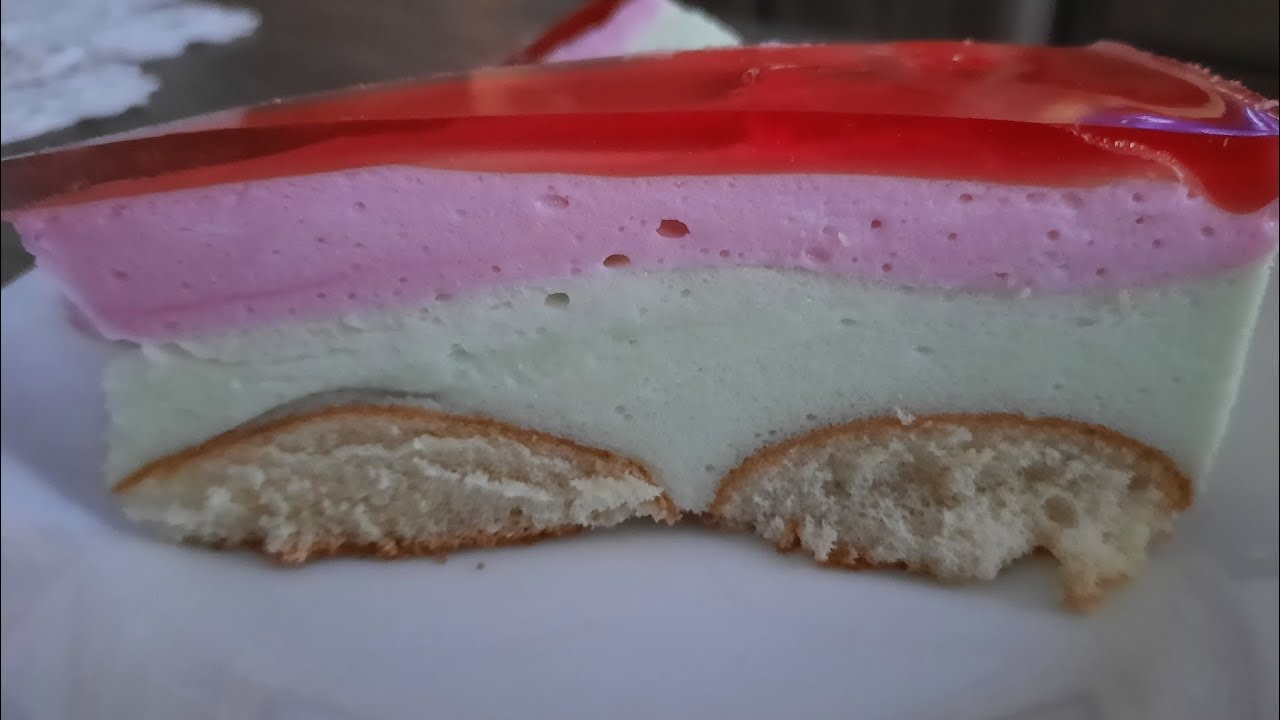 Ciasto z galaretką na biszkoptach-pianka